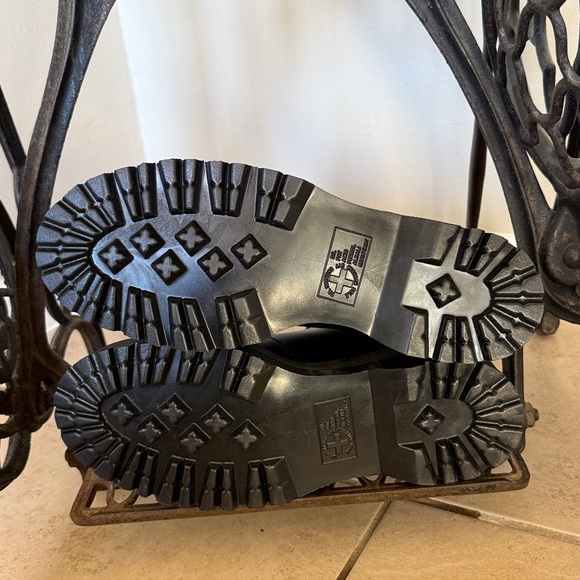 Dr. Martens  Authentic Felix  2976 Vegan Black Platform ChelseaMen’s Size 12 New - Picture 5 of 6